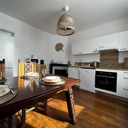 Grand F2 Proche Du Centre Ville.